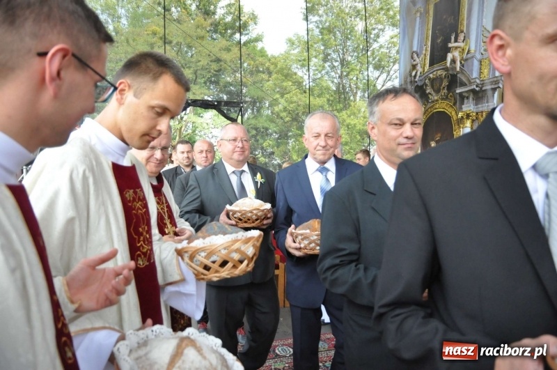 Zdjęcie w galerii na portalu naszraciborz.pl: Dożynki wojewódzkie w Tworkowie. Dziękujcie Bogu, unikajcie chciwości, żyjcie w zgodzie  wiadomości z regionu