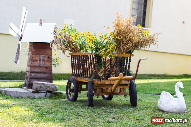 Zdjęcie w galerii na portalu naszraciborz.pl: Dożynki 2017. Skromnie, ale kolorowo w Żerdzinach  wiadomości z regionu