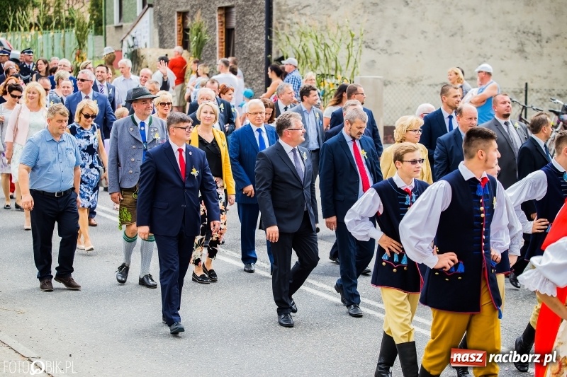 Zdjęcie w galerii na portalu naszraciborz.pl: Dwie orkiestry, kajakarze i drwale, a do tego szarpidruty - kolorowe i radosne dożynki wojewódzkie w Tworkowie  wiadomości z regionu