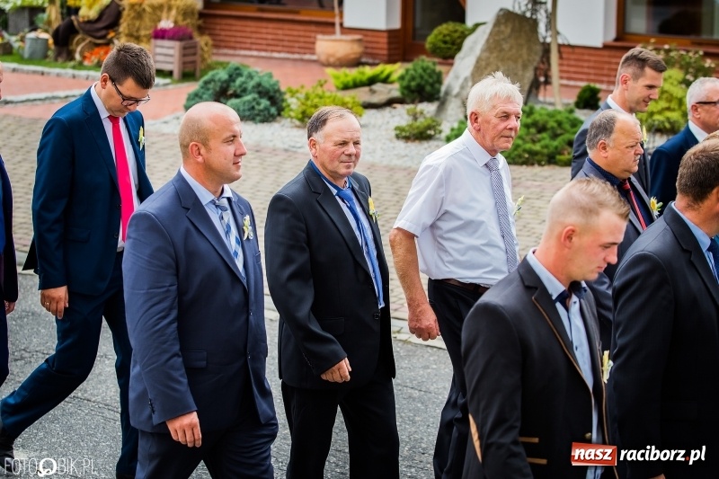 Zdjęcie w galerii na portalu naszraciborz.pl: Dwie orkiestry, kajakarze i drwale, a do tego szarpidruty - kolorowe i radosne dożynki wojewódzkie w Tworkowie  wiadomości z regionu