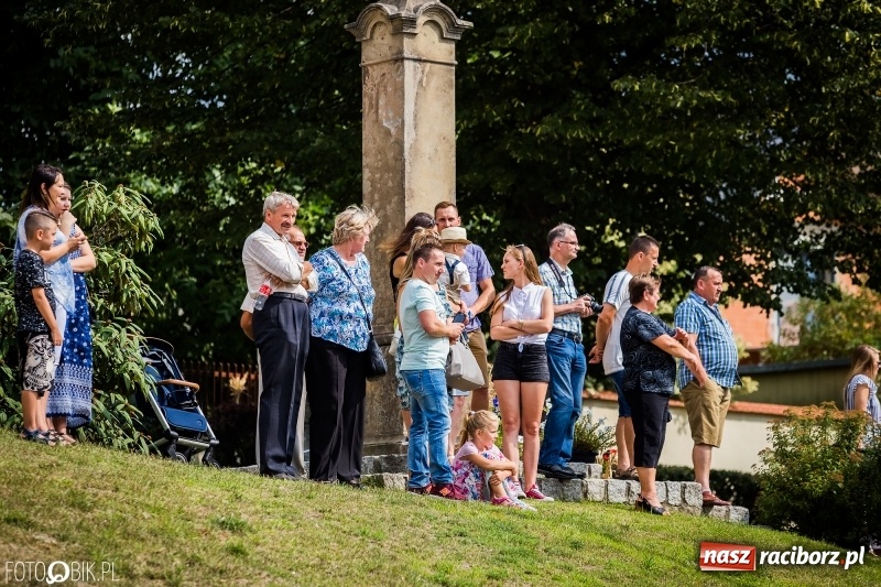 Zdjęcie w galerii na portalu naszraciborz.pl: Dwie orkiestry, kajakarze i drwale, a do tego szarpidruty - kolorowe i radosne dożynki wojewódzkie w Tworkowie  wiadomości z regionu