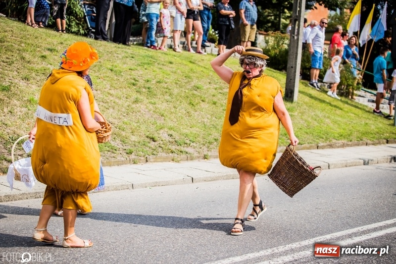 Zdjęcie w galerii na portalu naszraciborz.pl: Dwie orkiestry, kajakarze i drwale, a do tego szarpidruty - kolorowe i radosne dożynki wojewódzkie w Tworkowie  wiadomości z regionu
