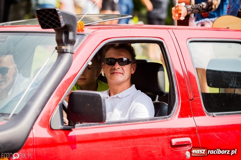 Zdjęcie w galerii na portalu naszraciborz.pl: Dwie orkiestry, kajakarze i drwale, a do tego szarpidruty - kolorowe i radosne dożynki wojewódzkie w Tworkowie  wiadomości z regionu