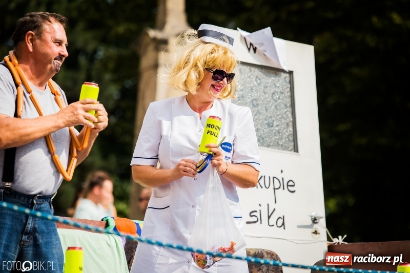 Zdjęcie w galerii na portalu naszraciborz.pl: Dwie orkiestry, kajakarze i drwale, a do tego szarpidruty - kolorowe i radosne dożynki wojewódzkie w Tworkowie  wiadomości z regionu