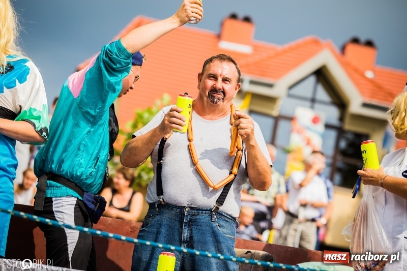 Zdjęcie w galerii na portalu naszraciborz.pl: Dwie orkiestry, kajakarze i drwale, a do tego szarpidruty - kolorowe i radosne dożynki wojewódzkie w Tworkowie  wiadomości z regionu