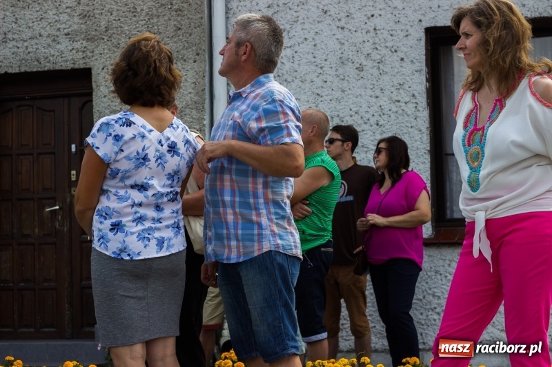 Zdjęcie w galerii na portalu naszraciborz.pl: Kandydatki i rolnicy, czyli powiew młodości na dożynkach w Rudniku  wiadomości z regionu