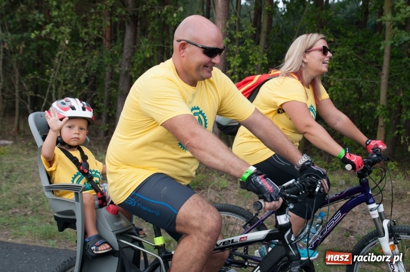Zdjęcie w galerii na portalu naszraciborz.pl: Szlakiem pożaru 1992 - XIX Rodzinny Rajd Rowerowy w Kuźni Raciborskiej wiadomości z regionu