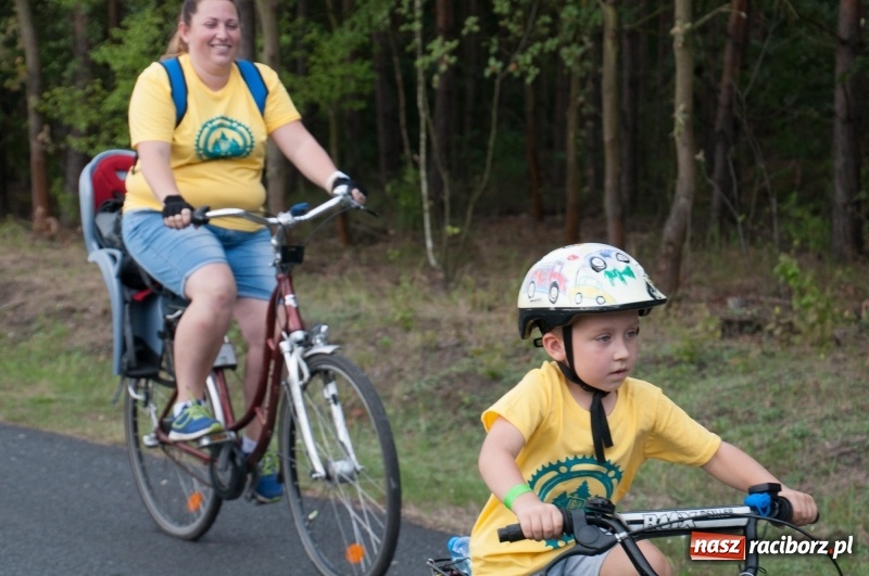 Zdjęcie w galerii na portalu naszraciborz.pl: Szlakiem pożaru 1992 - XIX Rodzinny Rajd Rowerowy w Kuźni Raciborskiej wiadomości z regionu