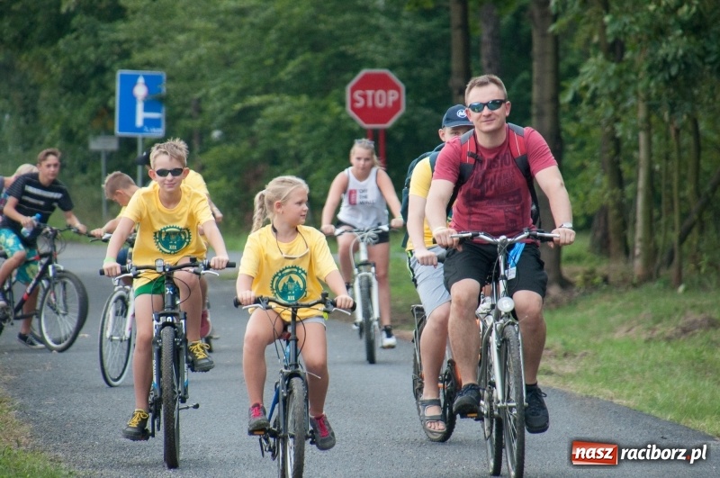 Zdjęcie w galerii na portalu naszraciborz.pl: Szlakiem pożaru 1992 - XIX Rodzinny Rajd Rowerowy w Kuźni Raciborskiej wiadomości z regionu