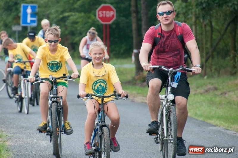 Zdjęcie w galerii na portalu naszraciborz.pl: Szlakiem pożaru 1992 - XIX Rodzinny Rajd Rowerowy w Kuźni Raciborskiej wiadomości z regionu