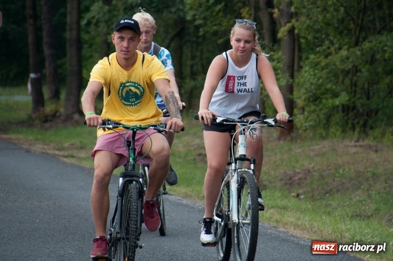 Zdjęcie w galerii na portalu naszraciborz.pl: Szlakiem pożaru 1992 - XIX Rodzinny Rajd Rowerowy w Kuźni Raciborskiej wiadomości z regionu