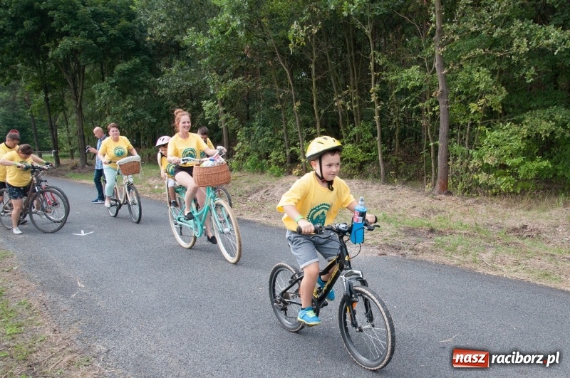Zdjęcie w galerii na portalu naszraciborz.pl: Szlakiem pożaru 1992 - XIX Rodzinny Rajd Rowerowy w Kuźni Raciborskiej wiadomości z regionu