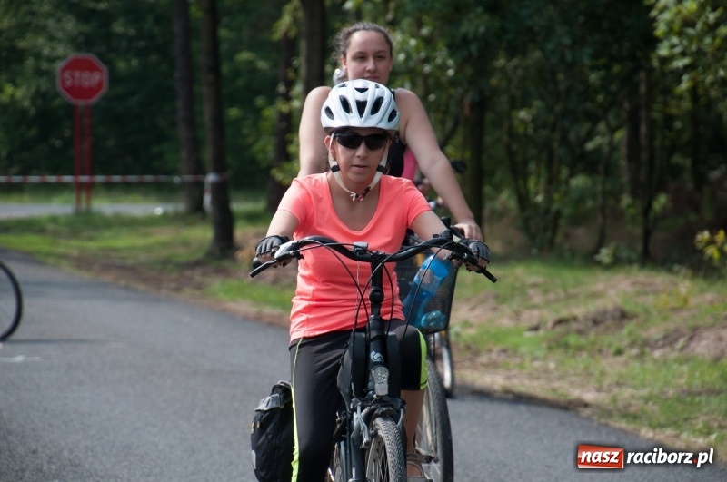 Zdjęcie w galerii na portalu naszraciborz.pl: Szlakiem pożaru 1992 - XIX Rodzinny Rajd Rowerowy w Kuźni Raciborskiej wiadomości z regionu