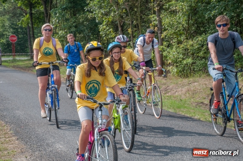 Zdjęcie w galerii na portalu naszraciborz.pl: Szlakiem pożaru 1992 - XIX Rodzinny Rajd Rowerowy w Kuźni Raciborskiej wiadomości z regionu