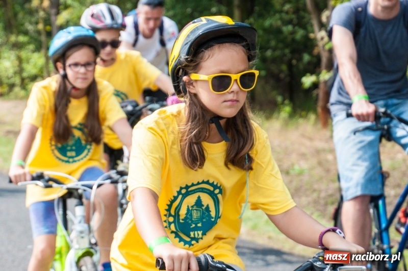 Zdjęcie w galerii na portalu naszraciborz.pl: Szlakiem pożaru 1992 - XIX Rodzinny Rajd Rowerowy w Kuźni Raciborskiej wiadomości z regionu