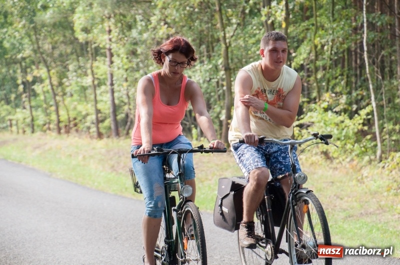 Zdjęcie w galerii na portalu naszraciborz.pl: Szlakiem pożaru 1992 - XIX Rodzinny Rajd Rowerowy w Kuźni Raciborskiej wiadomości z regionu