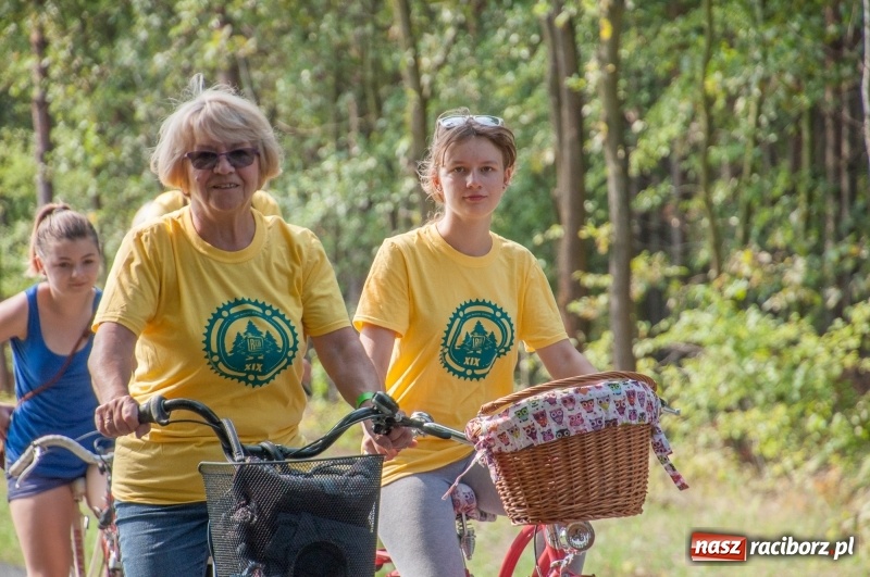 Zdjęcie w galerii na portalu naszraciborz.pl: Szlakiem pożaru 1992 - XIX Rodzinny Rajd Rowerowy w Kuźni Raciborskiej wiadomości z regionu