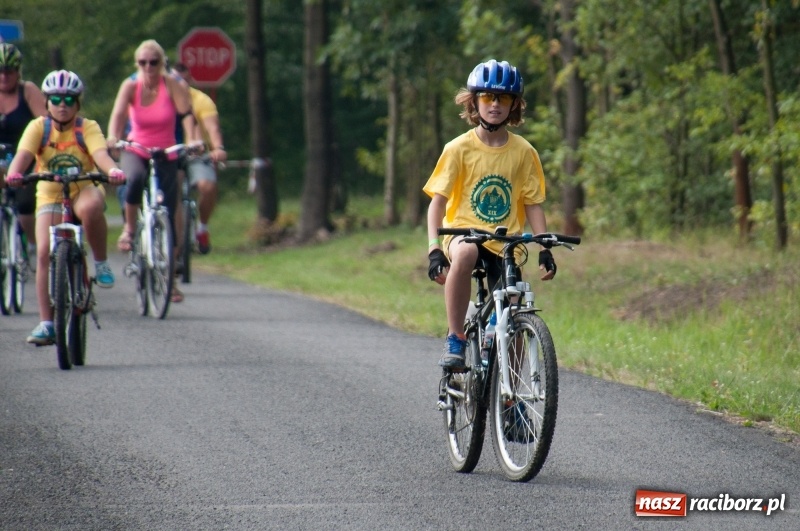 Zdjęcie w galerii na portalu naszraciborz.pl: Szlakiem pożaru 1992 - XIX Rodzinny Rajd Rowerowy w Kuźni Raciborskiej wiadomości z regionu