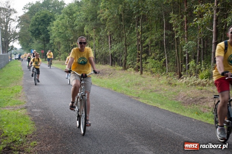 Zdjęcie w galerii na portalu naszraciborz.pl: Szlakiem pożaru 1992 - XIX Rodzinny Rajd Rowerowy w Kuźni Raciborskiej wiadomości z regionu