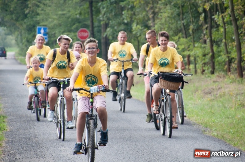 Zdjęcie w galerii na portalu naszraciborz.pl: Szlakiem pożaru 1992 - XIX Rodzinny Rajd Rowerowy w Kuźni Raciborskiej wiadomości z regionu