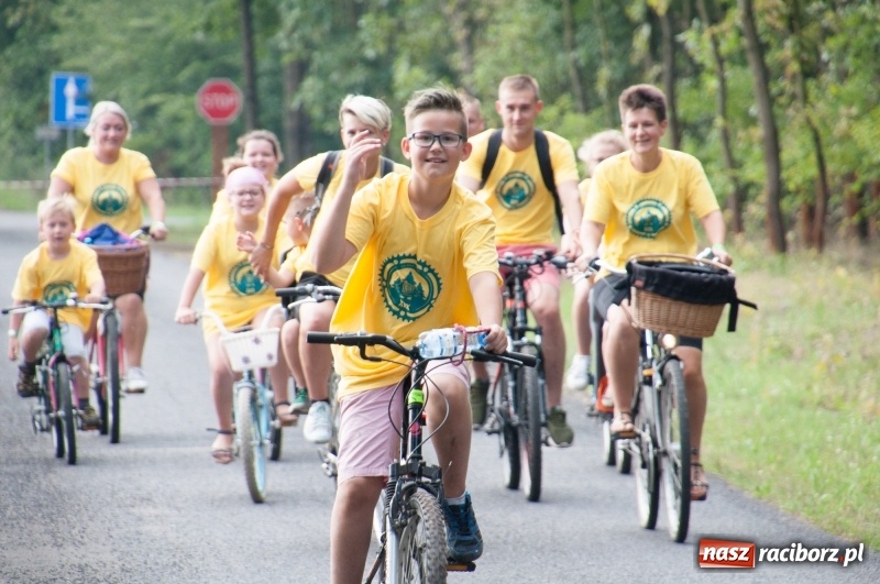 Zdjęcie w galerii na portalu naszraciborz.pl: Szlakiem pożaru 1992 - XIX Rodzinny Rajd Rowerowy w Kuźni Raciborskiej wiadomości z regionu