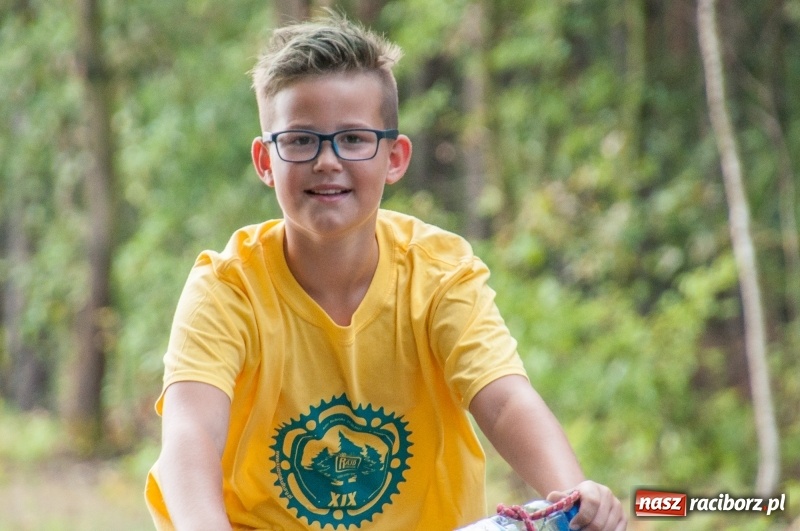 Zdjęcie w galerii na portalu naszraciborz.pl: Szlakiem pożaru 1992 - XIX Rodzinny Rajd Rowerowy w Kuźni Raciborskiej wiadomości z regionu