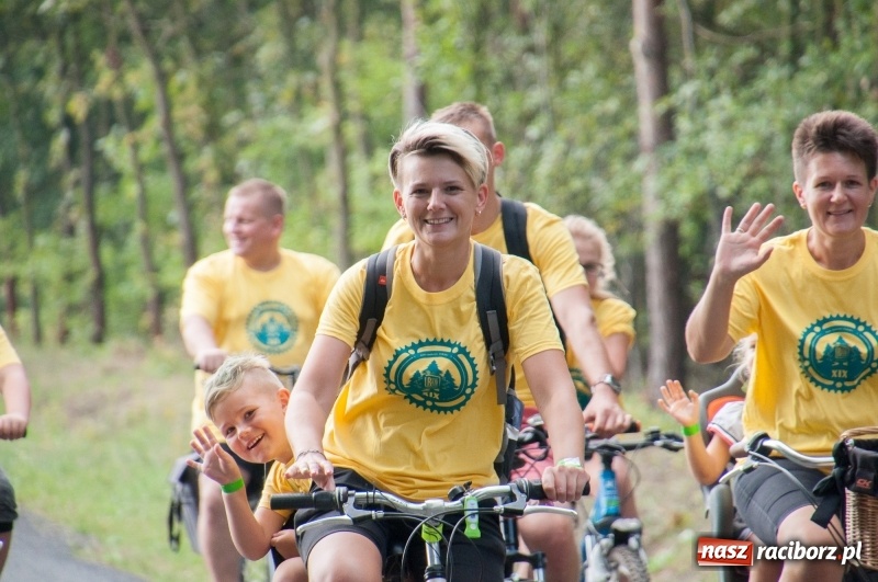 Zdjęcie w galerii na portalu naszraciborz.pl: Szlakiem pożaru 1992 - XIX Rodzinny Rajd Rowerowy w Kuźni Raciborskiej wiadomości z regionu