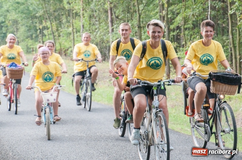 Zdjęcie w galerii na portalu naszraciborz.pl: Szlakiem pożaru 1992 - XIX Rodzinny Rajd Rowerowy w Kuźni Raciborskiej wiadomości z regionu