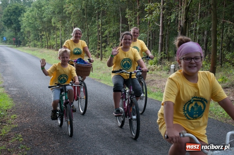 Zdjęcie w galerii na portalu naszraciborz.pl: Szlakiem pożaru 1992 - XIX Rodzinny Rajd Rowerowy w Kuźni Raciborskiej wiadomości z regionu