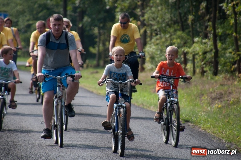 Zdjęcie w galerii na portalu naszraciborz.pl: Szlakiem pożaru 1992 - XIX Rodzinny Rajd Rowerowy w Kuźni Raciborskiej wiadomości z regionu
