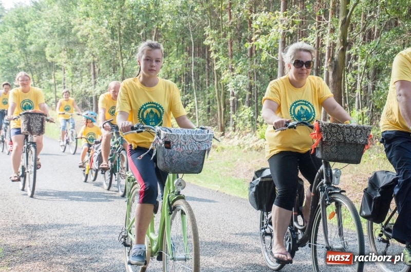 Zdjęcie w galerii na portalu naszraciborz.pl: Szlakiem pożaru 1992 - XIX Rodzinny Rajd Rowerowy w Kuźni Raciborskiej wiadomości z regionu