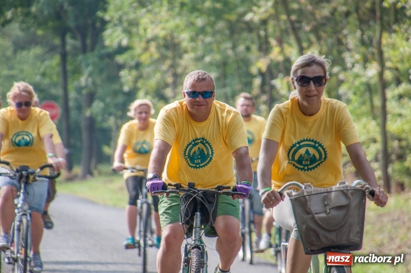 Zdjęcie w galerii na portalu naszraciborz.pl: Szlakiem pożaru 1992 - XIX Rodzinny Rajd Rowerowy w Kuźni Raciborskiej wiadomości z regionu