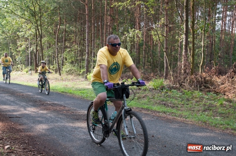 Zdjęcie w galerii na portalu naszraciborz.pl: Szlakiem pożaru 1992 - XIX Rodzinny Rajd Rowerowy w Kuźni Raciborskiej wiadomości z regionu