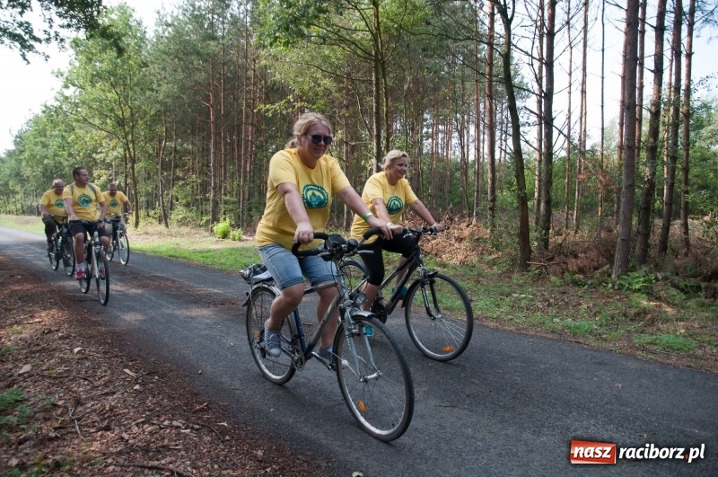 Zdjęcie w galerii na portalu naszraciborz.pl: Szlakiem pożaru 1992 - XIX Rodzinny Rajd Rowerowy w Kuźni Raciborskiej wiadomości z regionu