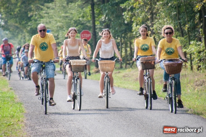 Zdjęcie w galerii na portalu naszraciborz.pl: Szlakiem pożaru 1992 - XIX Rodzinny Rajd Rowerowy w Kuźni Raciborskiej wiadomości z regionu