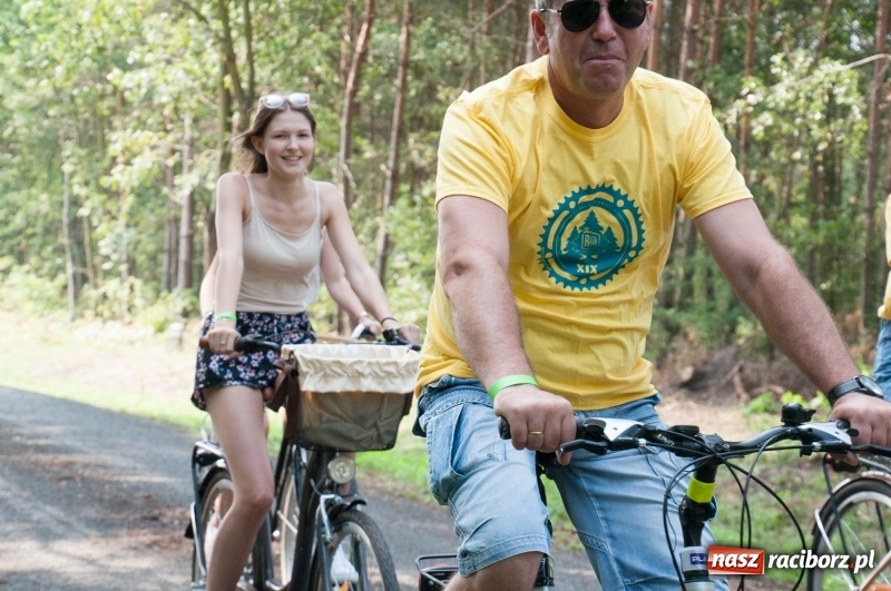 Zdjęcie w galerii na portalu naszraciborz.pl: Szlakiem pożaru 1992 - XIX Rodzinny Rajd Rowerowy w Kuźni Raciborskiej wiadomości z regionu