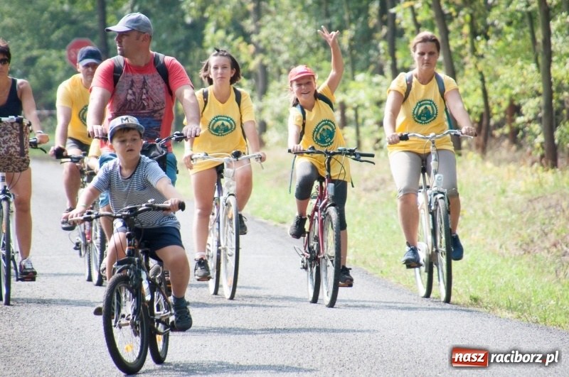 Zdjęcie w galerii na portalu naszraciborz.pl: Szlakiem pożaru 1992 - XIX Rodzinny Rajd Rowerowy w Kuźni Raciborskiej wiadomości z regionu