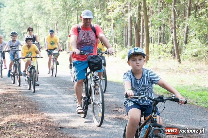 Zdjęcie w galerii na portalu naszraciborz.pl: Szlakiem pożaru 1992 - XIX Rodzinny Rajd Rowerowy w Kuźni Raciborskiej wiadomości z regionu