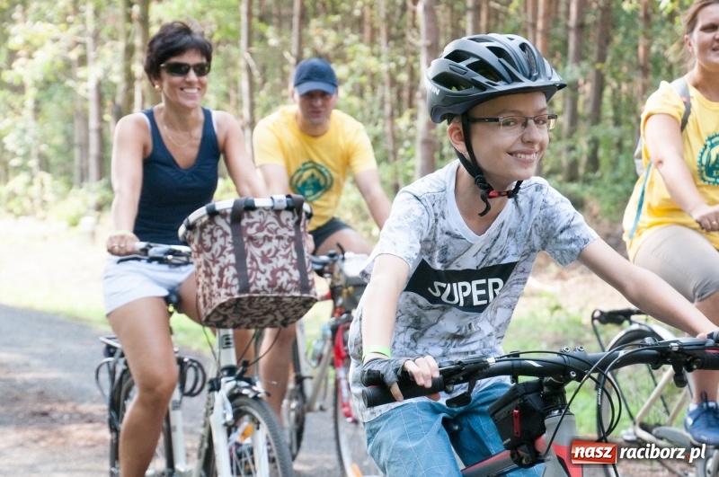 Zdjęcie w galerii na portalu naszraciborz.pl: Szlakiem pożaru 1992 - XIX Rodzinny Rajd Rowerowy w Kuźni Raciborskiej wiadomości z regionu