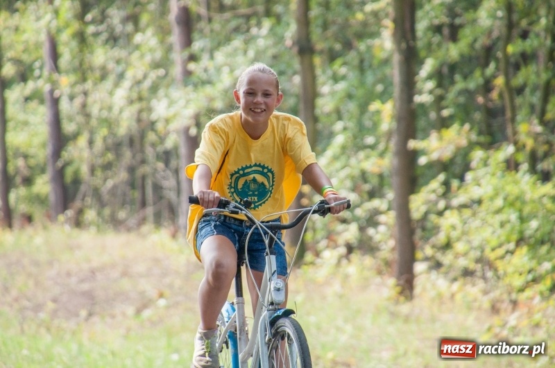 Zdjęcie w galerii na portalu naszraciborz.pl: Szlakiem pożaru 1992 - XIX Rodzinny Rajd Rowerowy w Kuźni Raciborskiej wiadomości z regionu