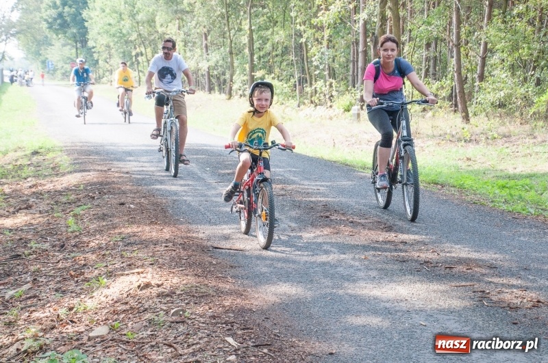 Zdjęcie w galerii na portalu naszraciborz.pl: Szlakiem pożaru 1992 - XIX Rodzinny Rajd Rowerowy w Kuźni Raciborskiej wiadomości z regionu