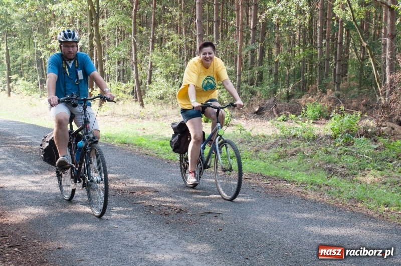 Zdjęcie w galerii na portalu naszraciborz.pl: Szlakiem pożaru 1992 - XIX Rodzinny Rajd Rowerowy w Kuźni Raciborskiej wiadomości z regionu