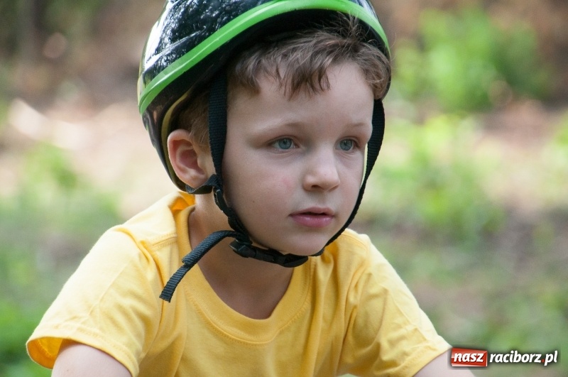 Zdjęcie w galerii na portalu naszraciborz.pl: Szlakiem pożaru 1992 - XIX Rodzinny Rajd Rowerowy w Kuźni Raciborskiej wiadomości z regionu