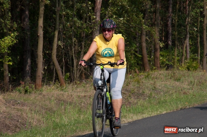 Zdjęcie w galerii na portalu naszraciborz.pl: Szlakiem pożaru 1992 - XIX Rodzinny Rajd Rowerowy w Kuźni Raciborskiej wiadomości z regionu