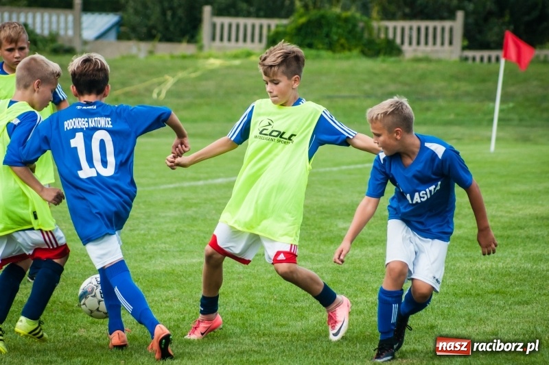 Zdjęcie w galerii na portalu naszraciborz.pl: Kadra Podokręgu Katowice wygrała turniej im. Zbigniewa Oszka wiadomości z regionu