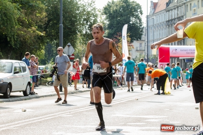 Zdjęcie w galerii na portalu naszraciborz.pl: Wysiłek, litry potu, radość i satysfakcja - oblicza III Rafako Półmaratonu  wiadomości z regionu