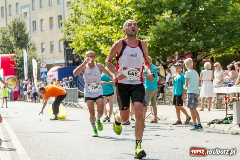 Zdjęcie w galerii na portalu naszraciborz.pl: Wysiłek, litry potu, radość i satysfakcja - oblicza III Rafako Półmaratonu  wiadomości z regionu