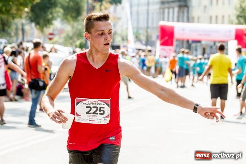 Zdjęcie w galerii na portalu naszraciborz.pl: Wysiłek, litry potu, radość i satysfakcja - oblicza III Rafako Półmaratonu  wiadomości z regionu