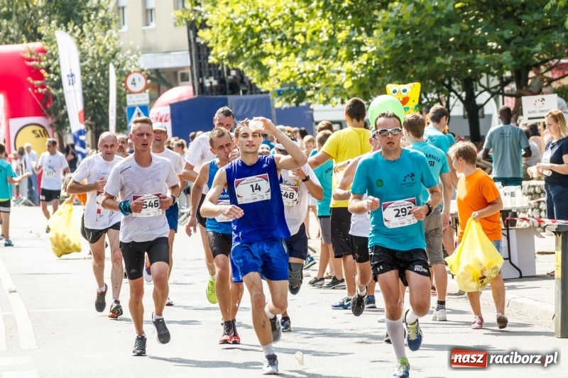 Zdjęcie w galerii na portalu naszraciborz.pl: Wysiłek, litry potu, radość i satysfakcja - oblicza III Rafako Półmaratonu  wiadomości z regionu