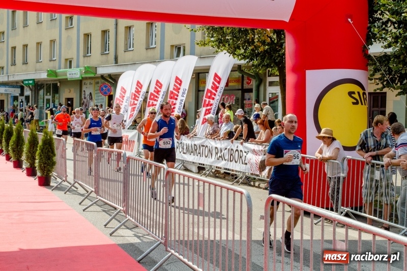 Zdjęcie w galerii na portalu naszraciborz.pl: Wysiłek, litry potu, radość i satysfakcja - oblicza III Rafako Półmaratonu  wiadomości z regionu